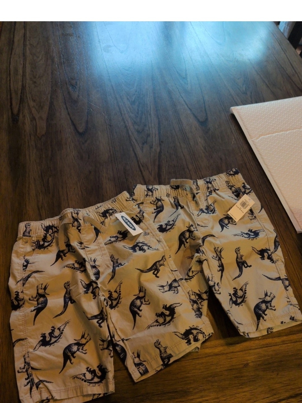 2 Pairs Old Navy 5T Dinosaur Boys Shorts Adjustable Waist